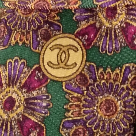 ❤️CHANEL GRIPOIX 100% Silk Tie Made in Italy - Picture 3 of 6